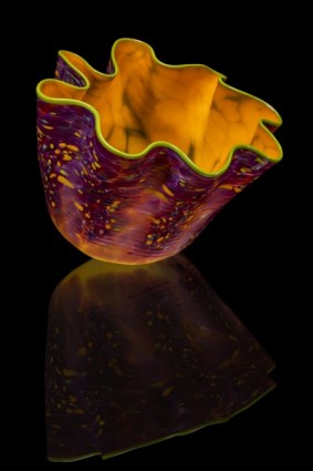 <i>Mojave Macchia,</i> 2023 Studio Edition<br />© 2023 Chihuly Studio