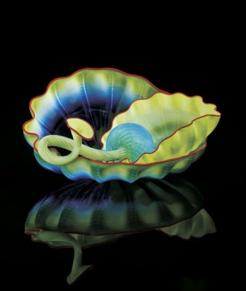 <i>Seagrass Seaform,</i>2021  Studio Edition<br />© Chihuly Workshop